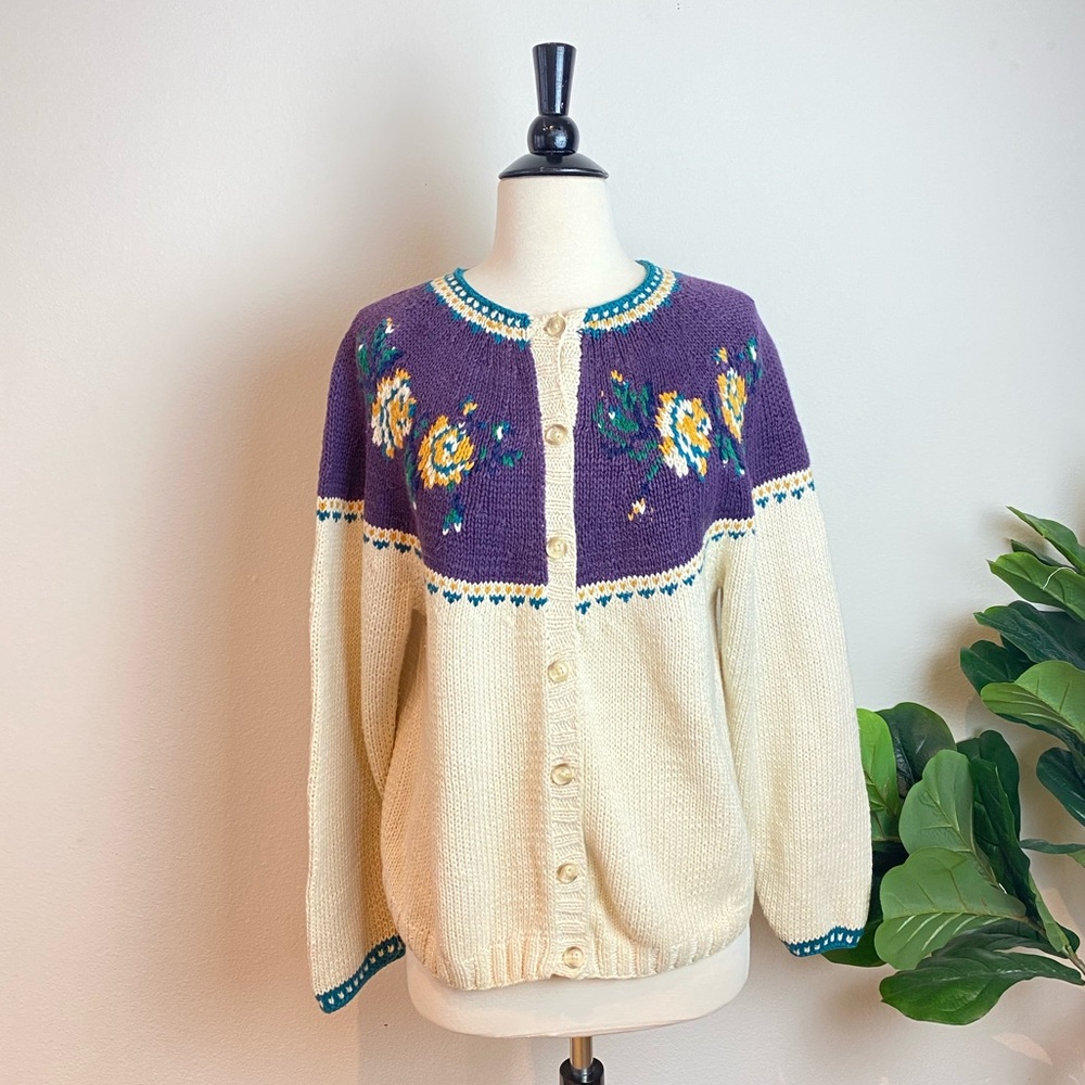 CAPE ISLE KNITTERS•Floral Vintage Medium Cardigan